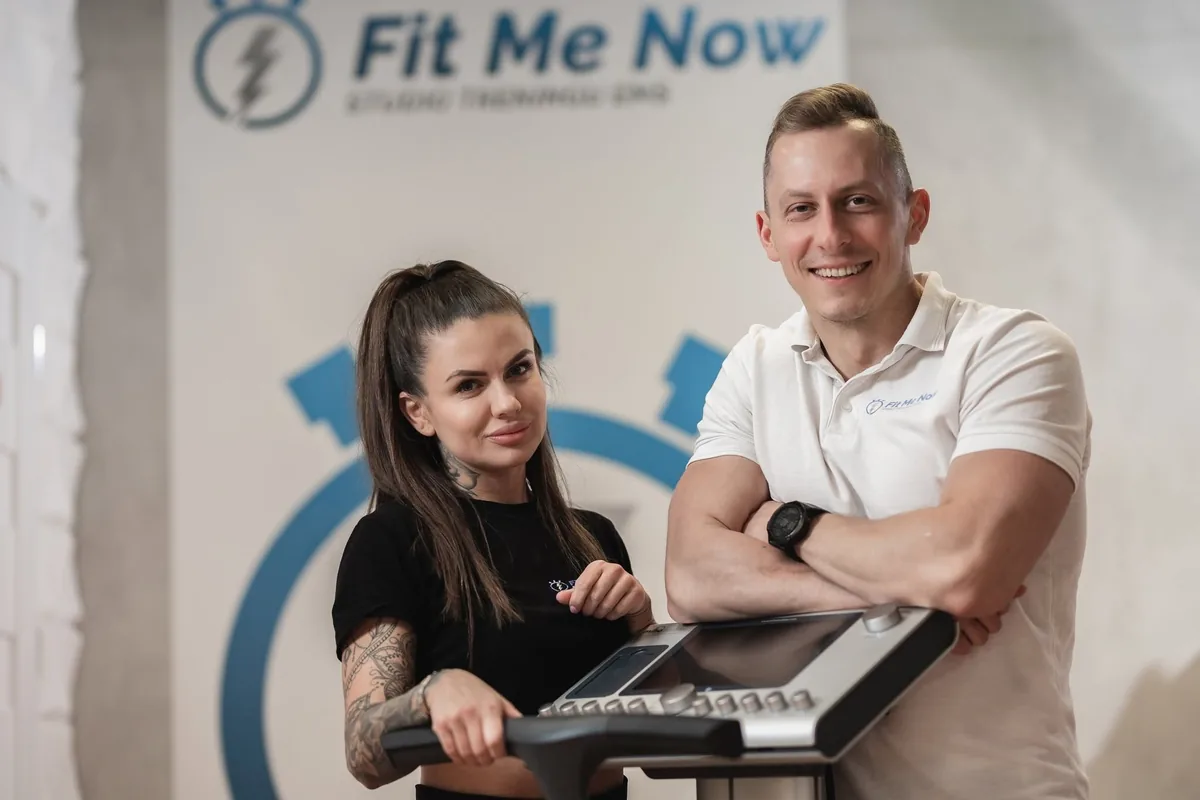 Kasia i Tomek — trenerzy EMS w studiu Fit Me Now w Zamościu